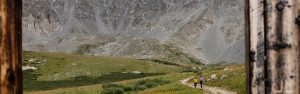 hiking in alpine hero slim